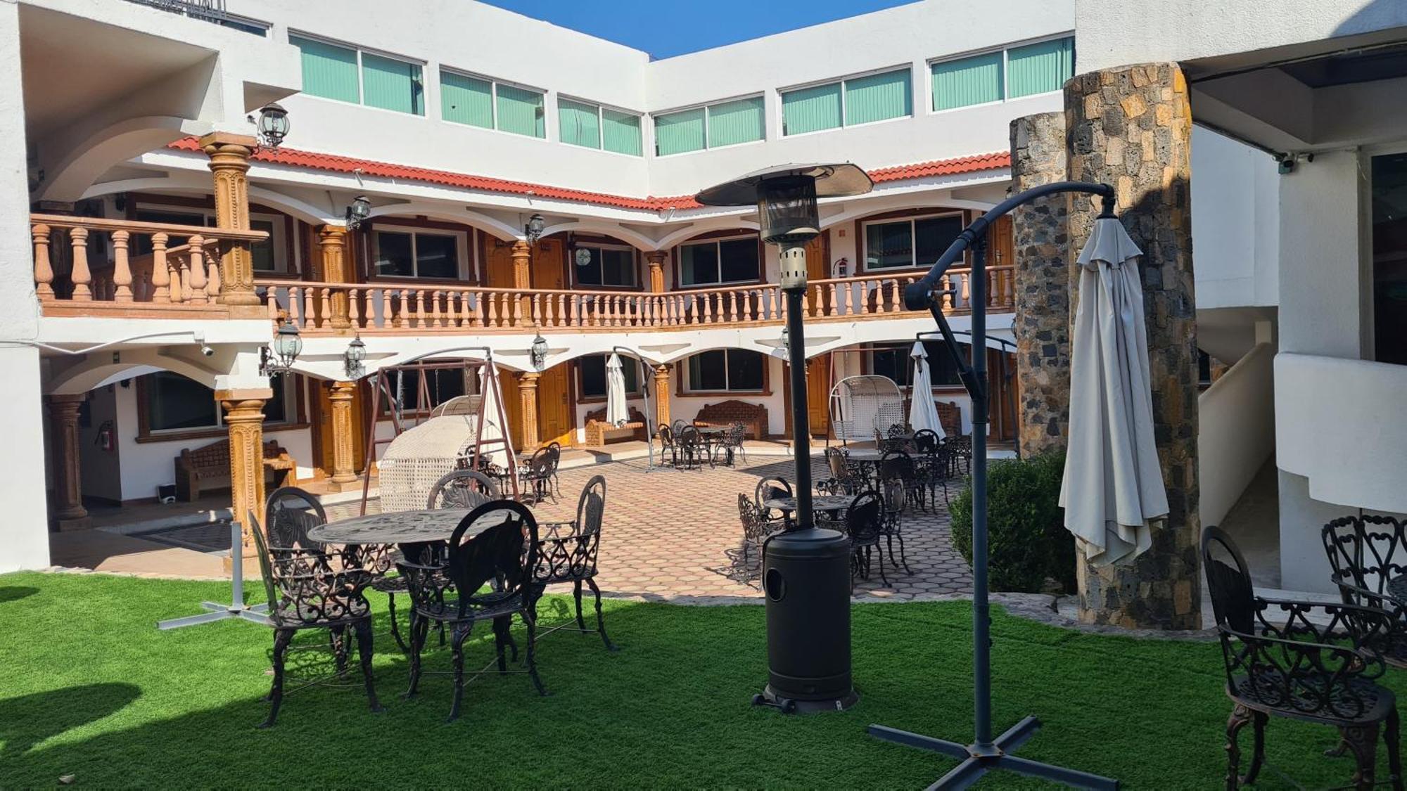 Hotel Leyenda Del Tepozteco テポストラン エクステリア 写真